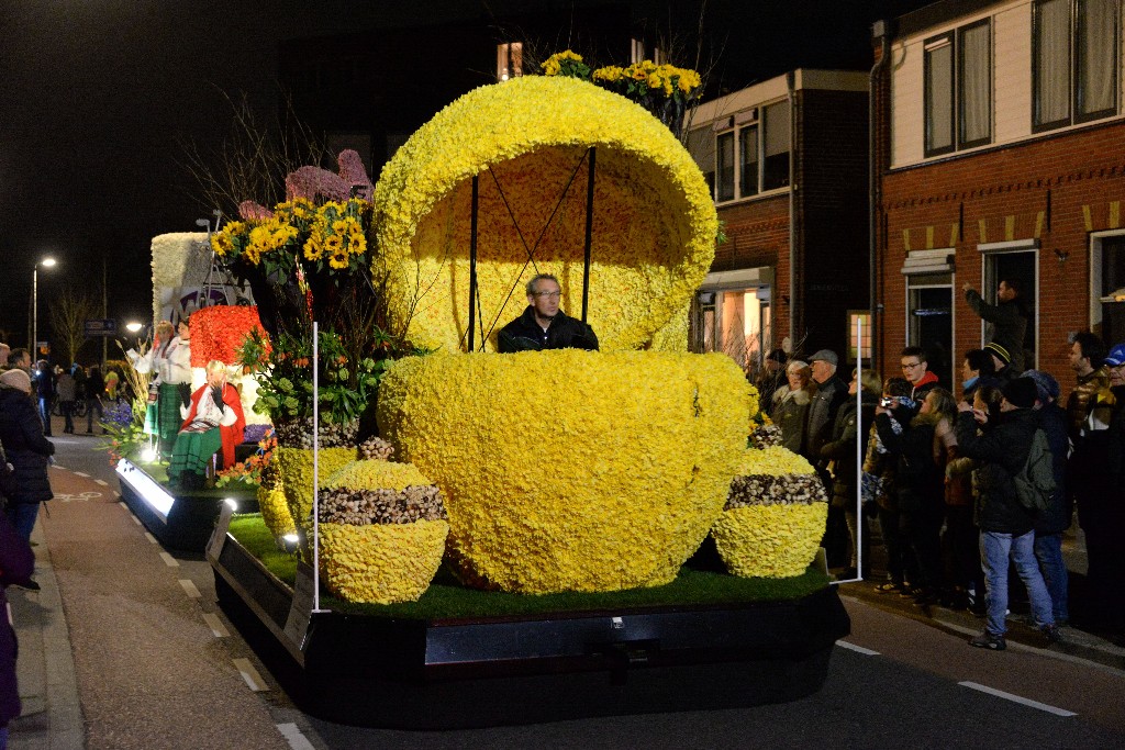 ../Images/Verlicht corso Noordwijkerhout 2019 080.jpg